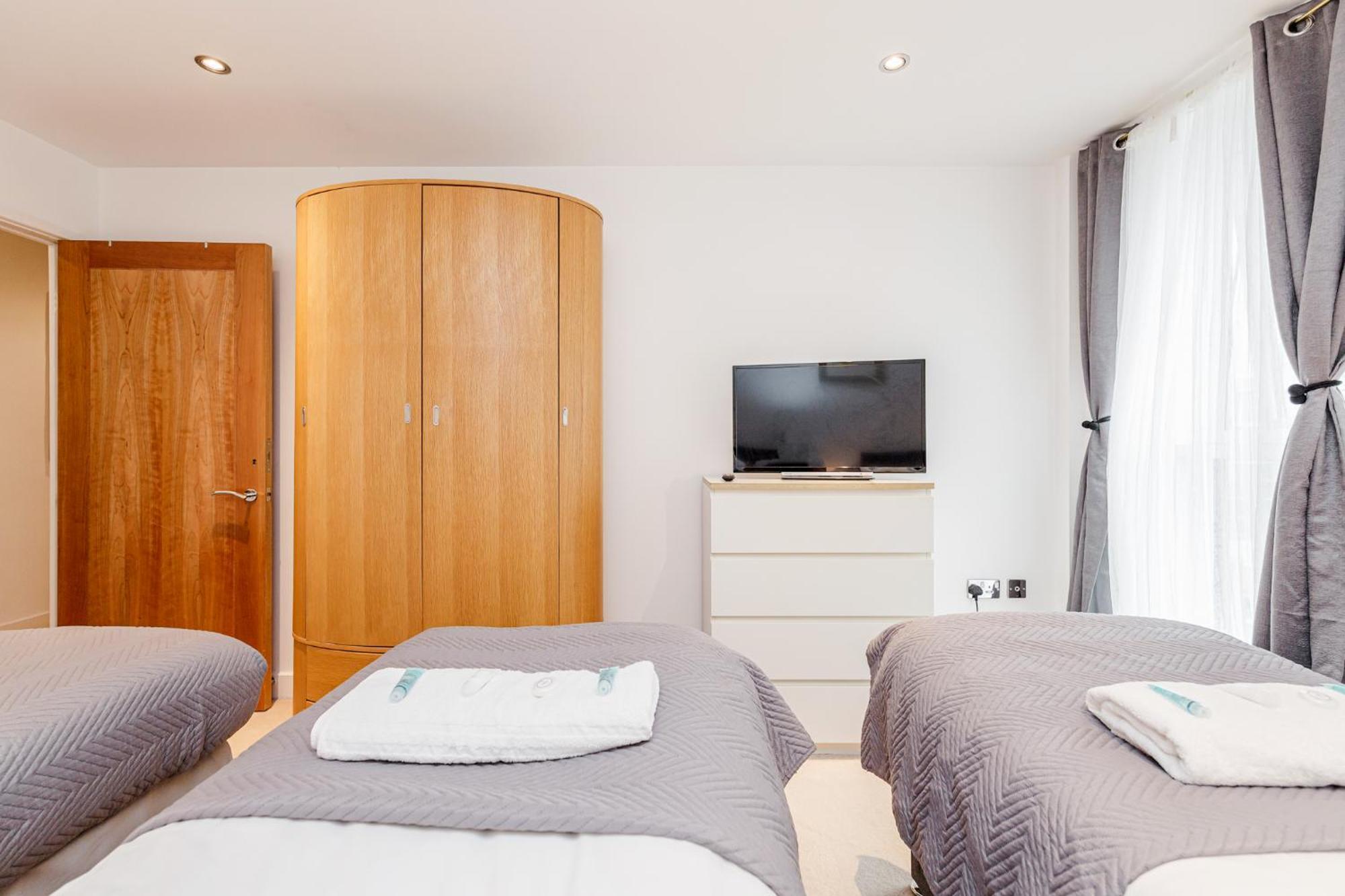 Premium Apartments By Excel Лондон Екстериор снимка