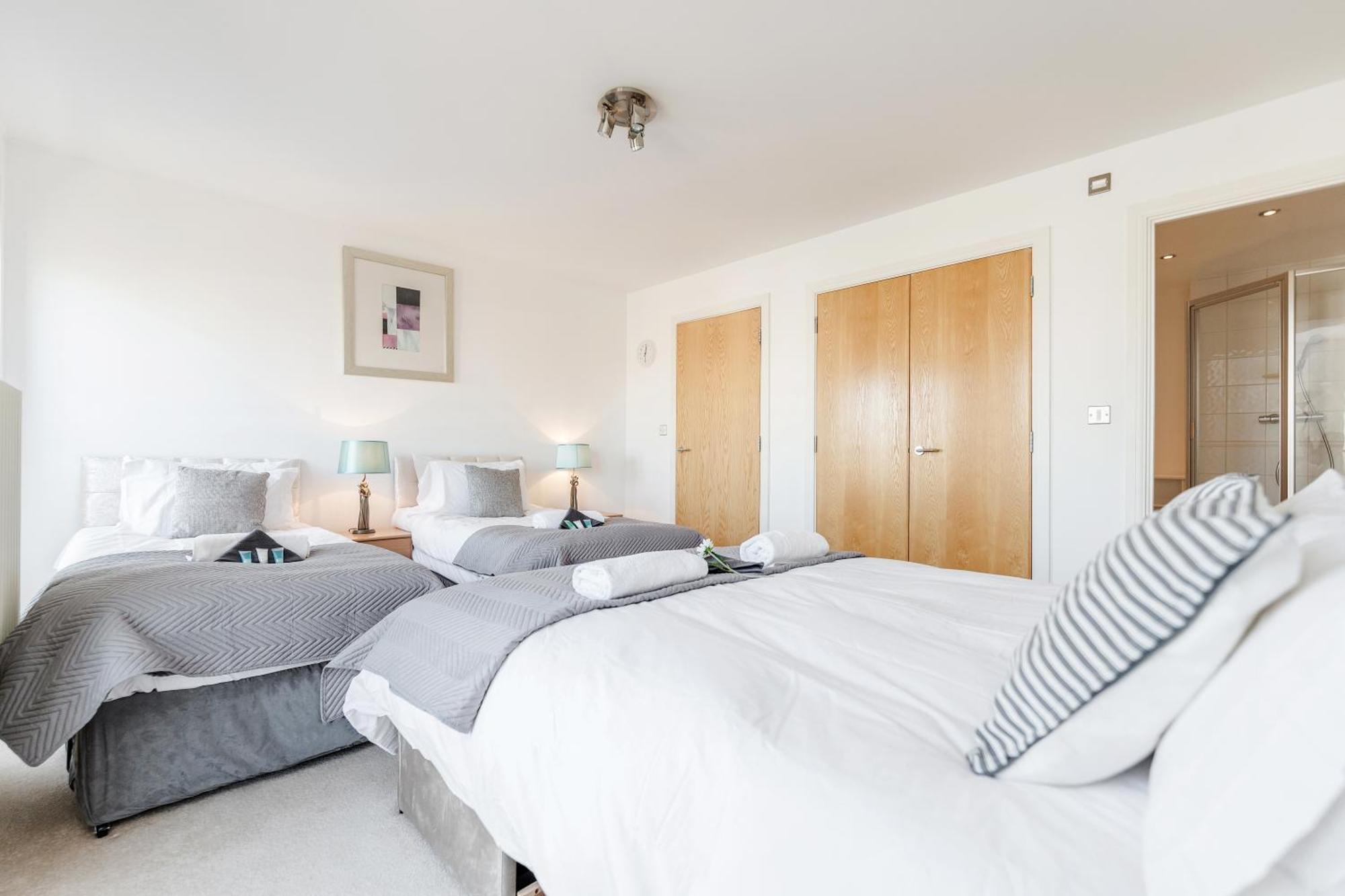 Premium Apartments By Excel Лондон Екстериор снимка