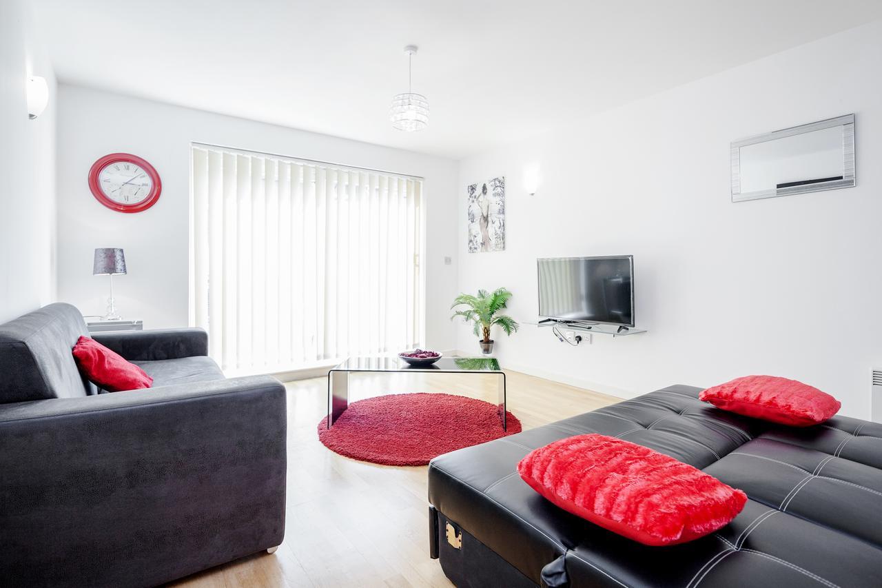 Premium Apartments By Excel Лондон Екстериор снимка