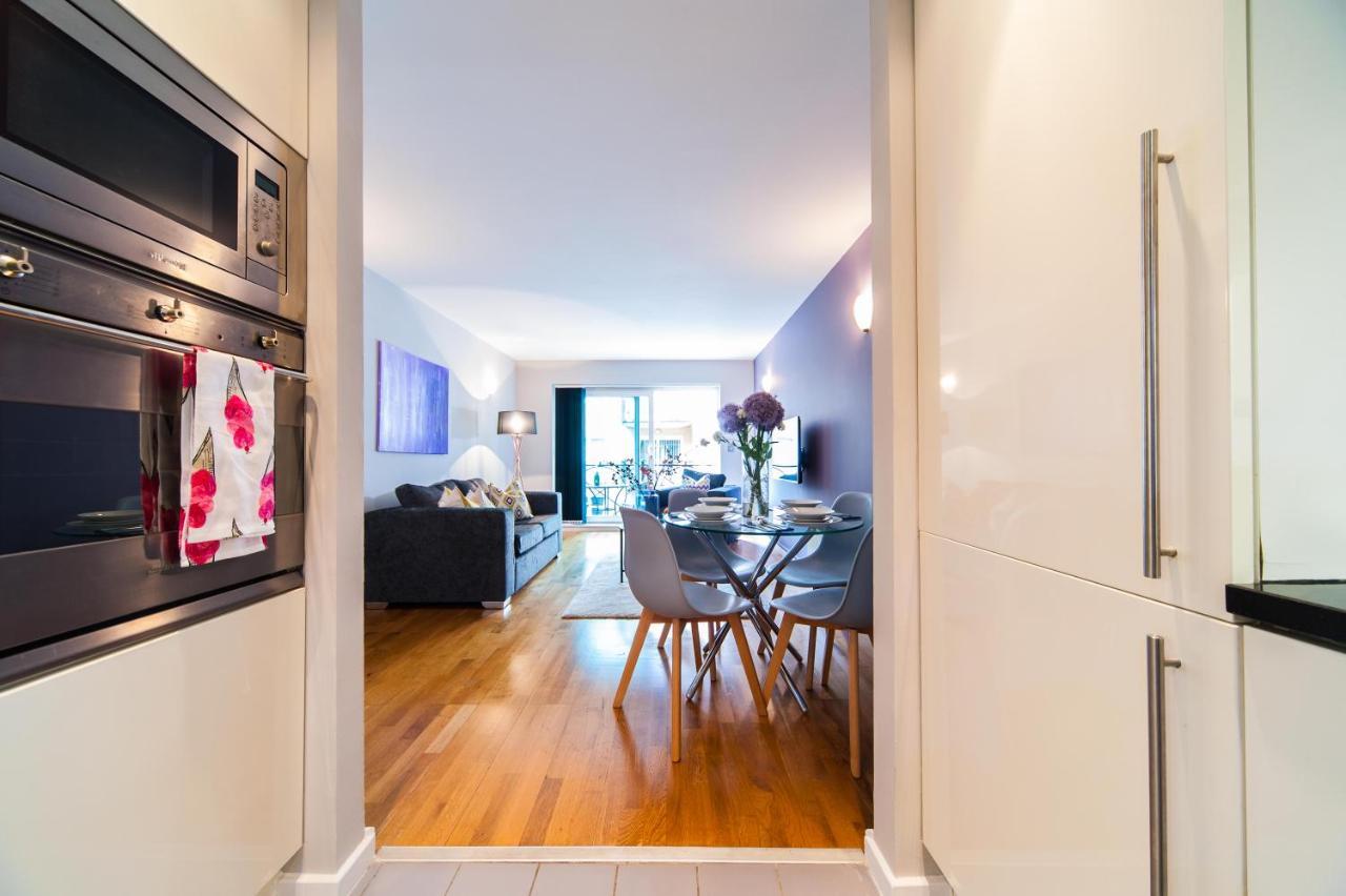 Premium Apartments By Excel Лондон Екстериор снимка